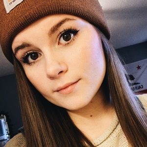 Meet your Posher, Kenzie